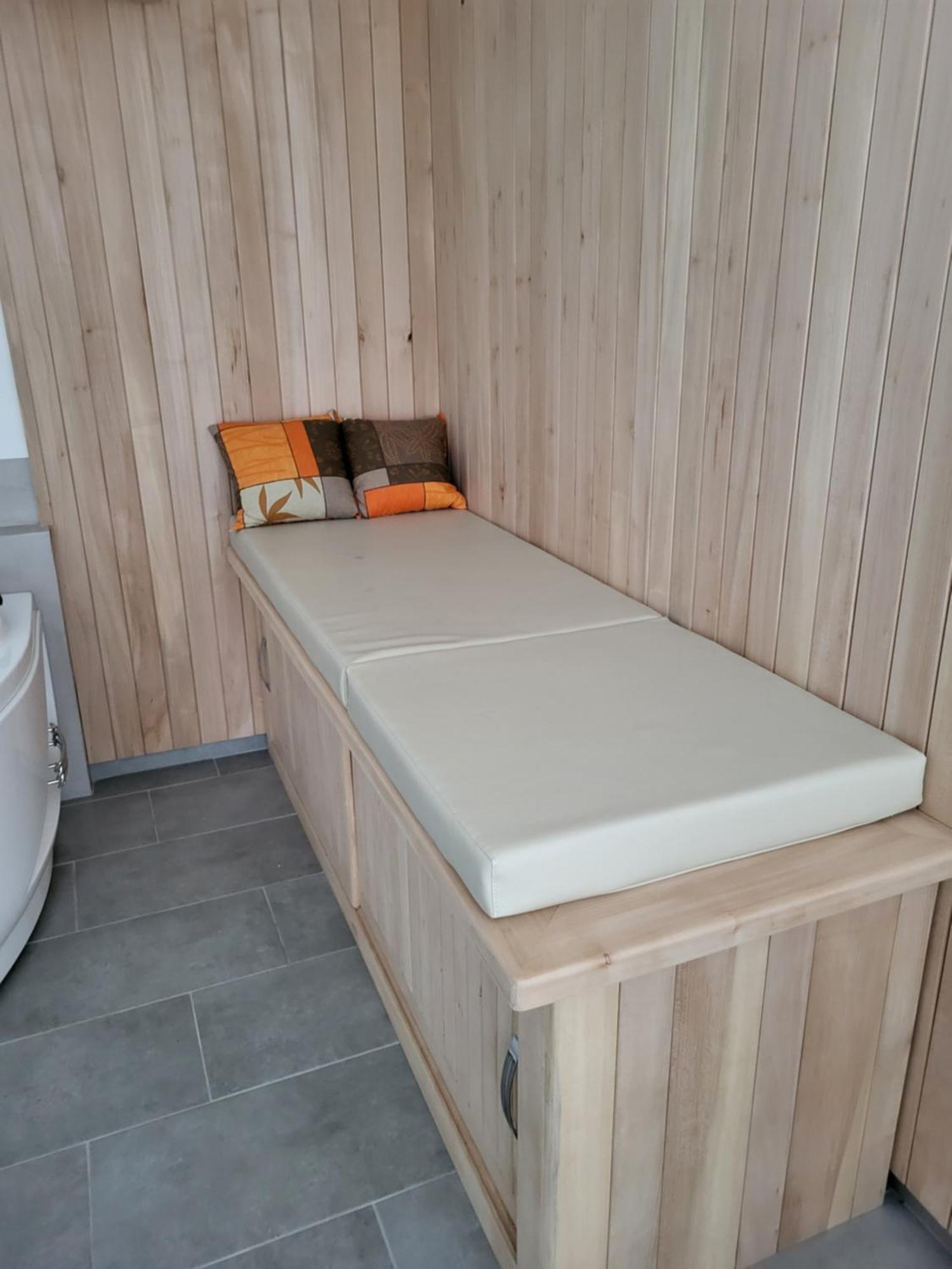 Holiday Home Baron Radece 外观 照片